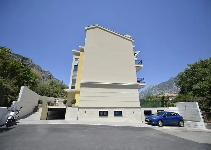 Posto Capitano Apartment Sasa